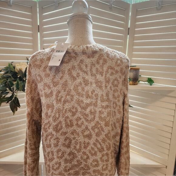 SALTWATER LUXE NEW COLOR SAND LEOPARD SWEATER SIZE XL - Picture 5 of 8